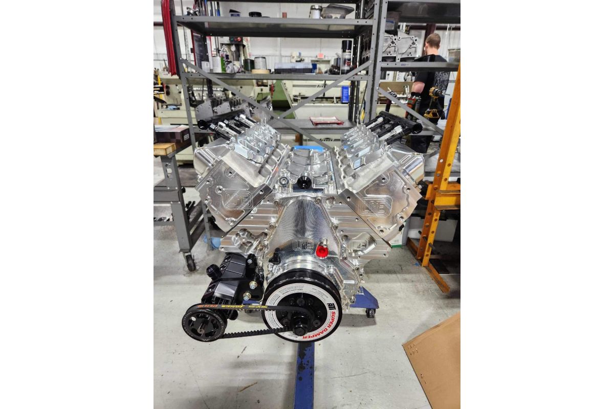 LT1/ LT4 Billet Valve Covers Clears 2650 and Port Injection plates.